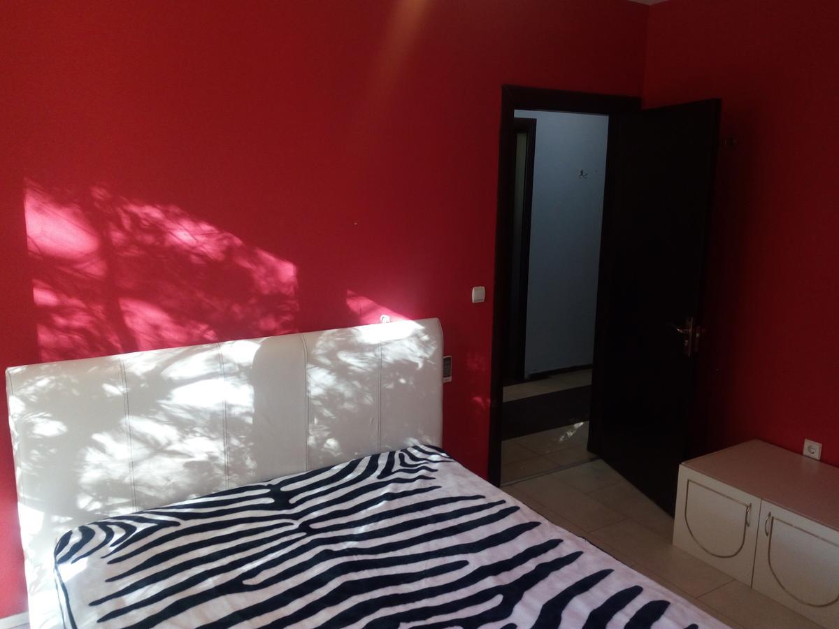 Asparuhov Guest Rooms And Apartments Varna Exterior photo